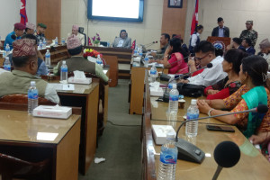 द्वन्द्व_पिडित_सुरक्षा_कर्मी.jpg